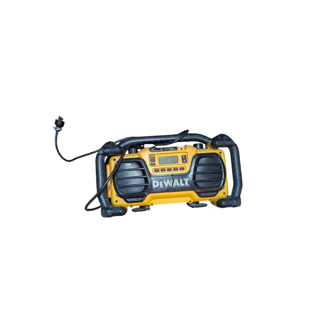 DeWALT DC012 Worksite‎ Radio Charger w/ Outlets – Missing Antenna